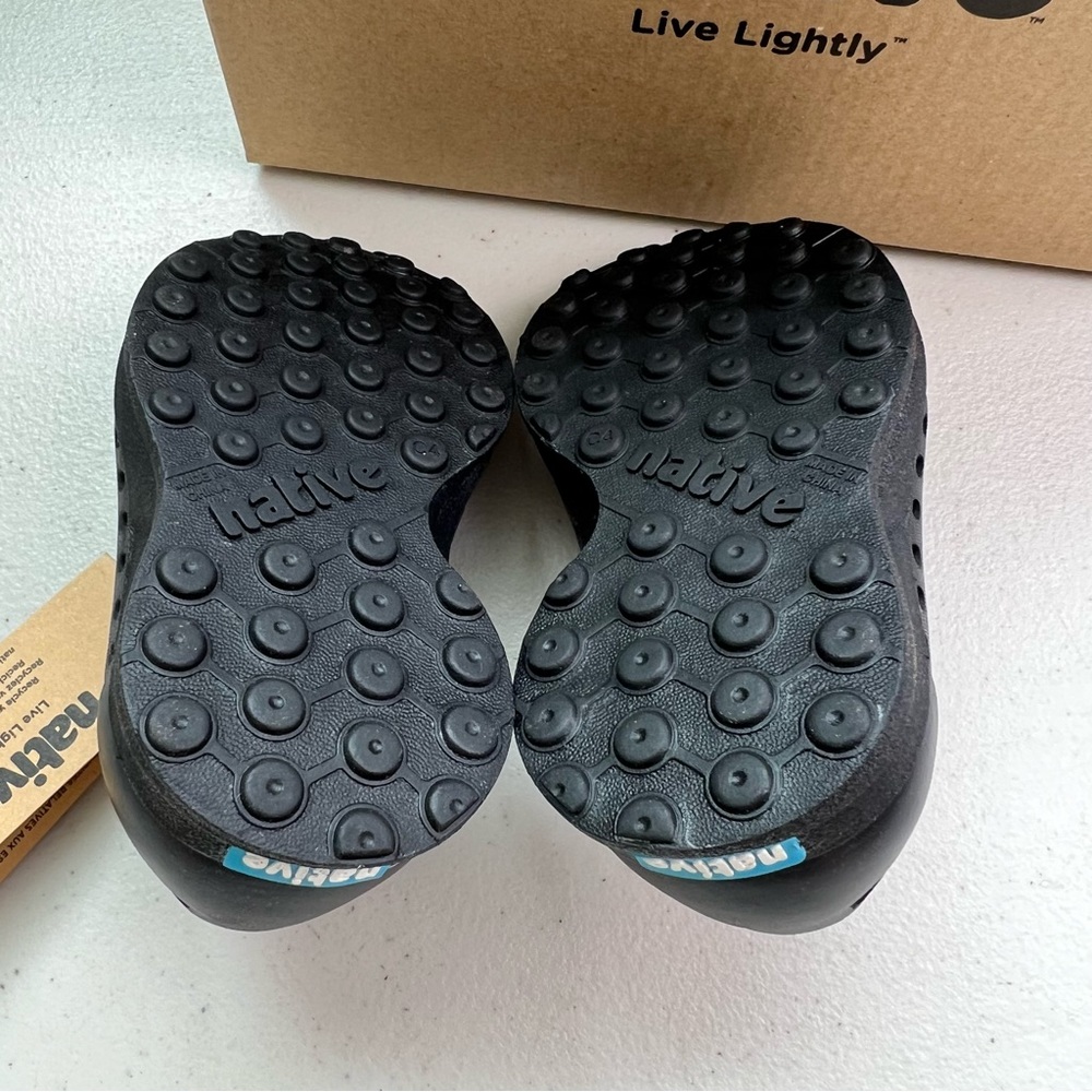 Native NEW Black Robbie Sugarlite Slip On Summer Shoes C4 C5 4 5 - Picture 7 of 11